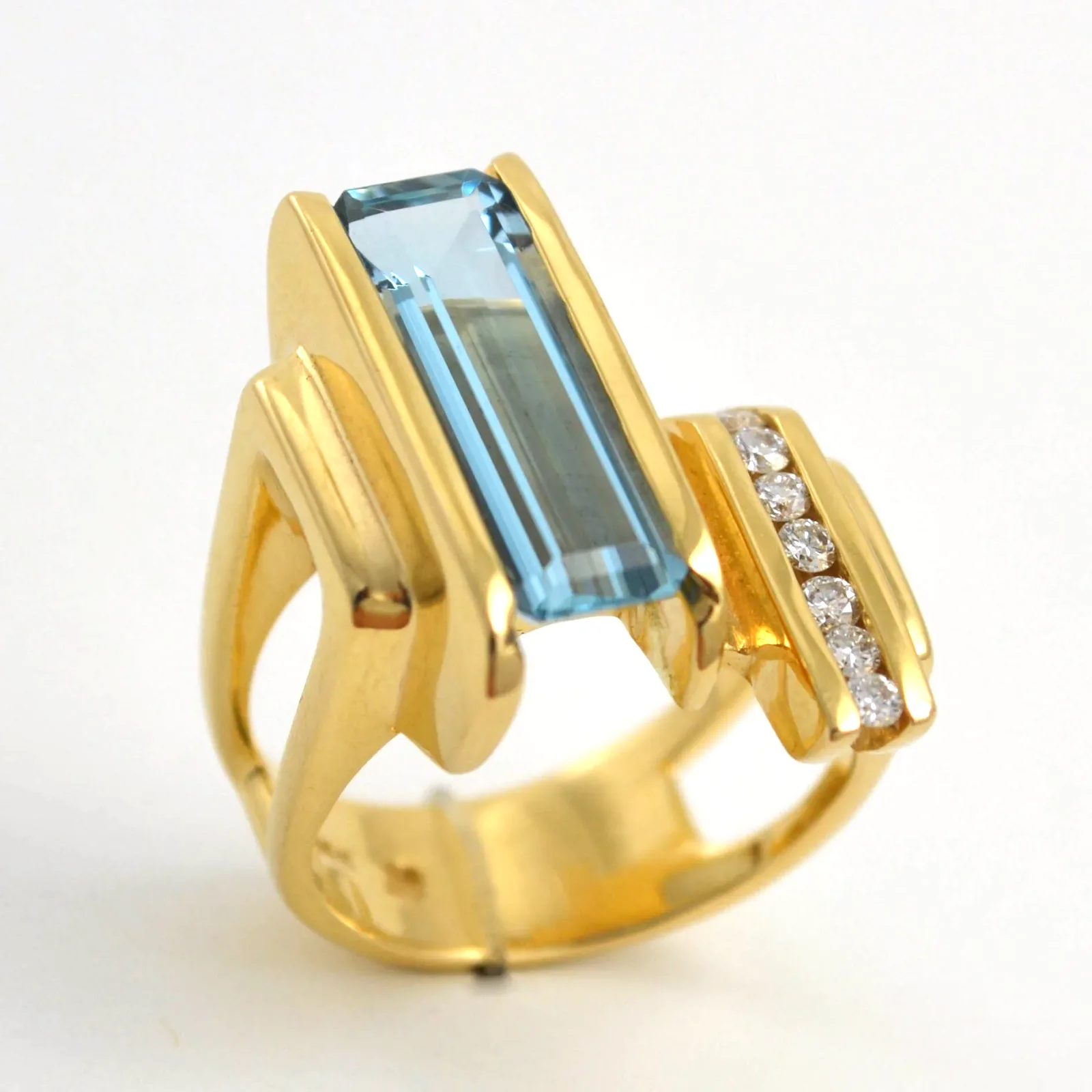 14K Aquamarine Bar Set Ring by Sharon Teaman — view 2