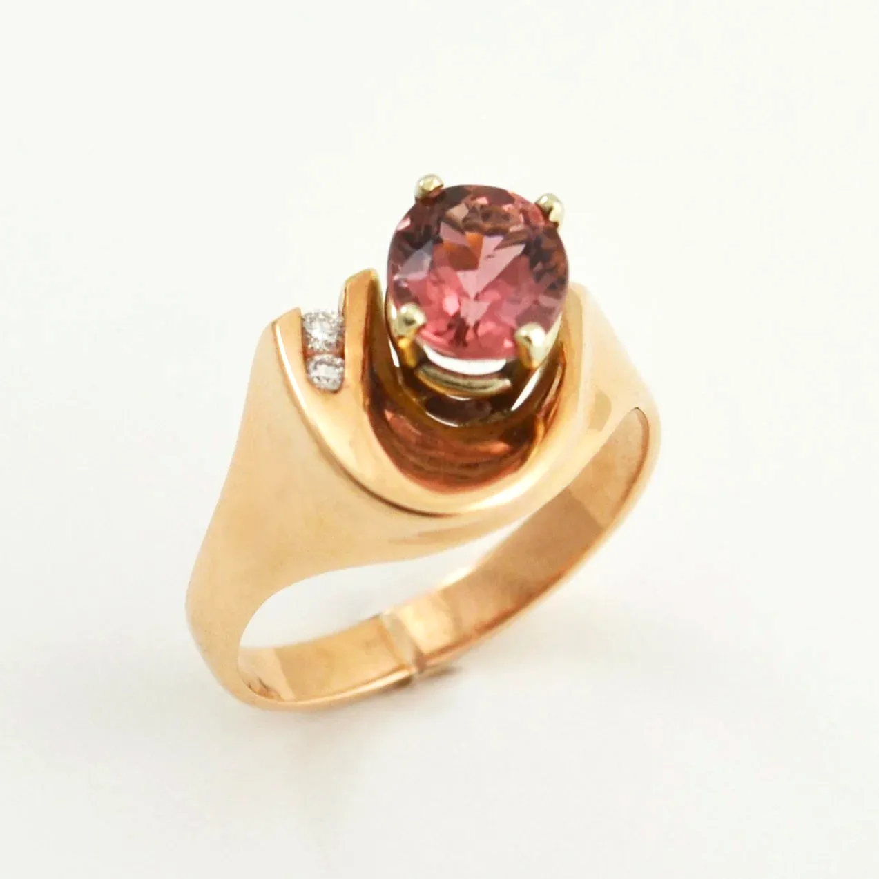 14K R Oval Pink/Peach Tourmaline Ring by Sharon Teaman — view 3
