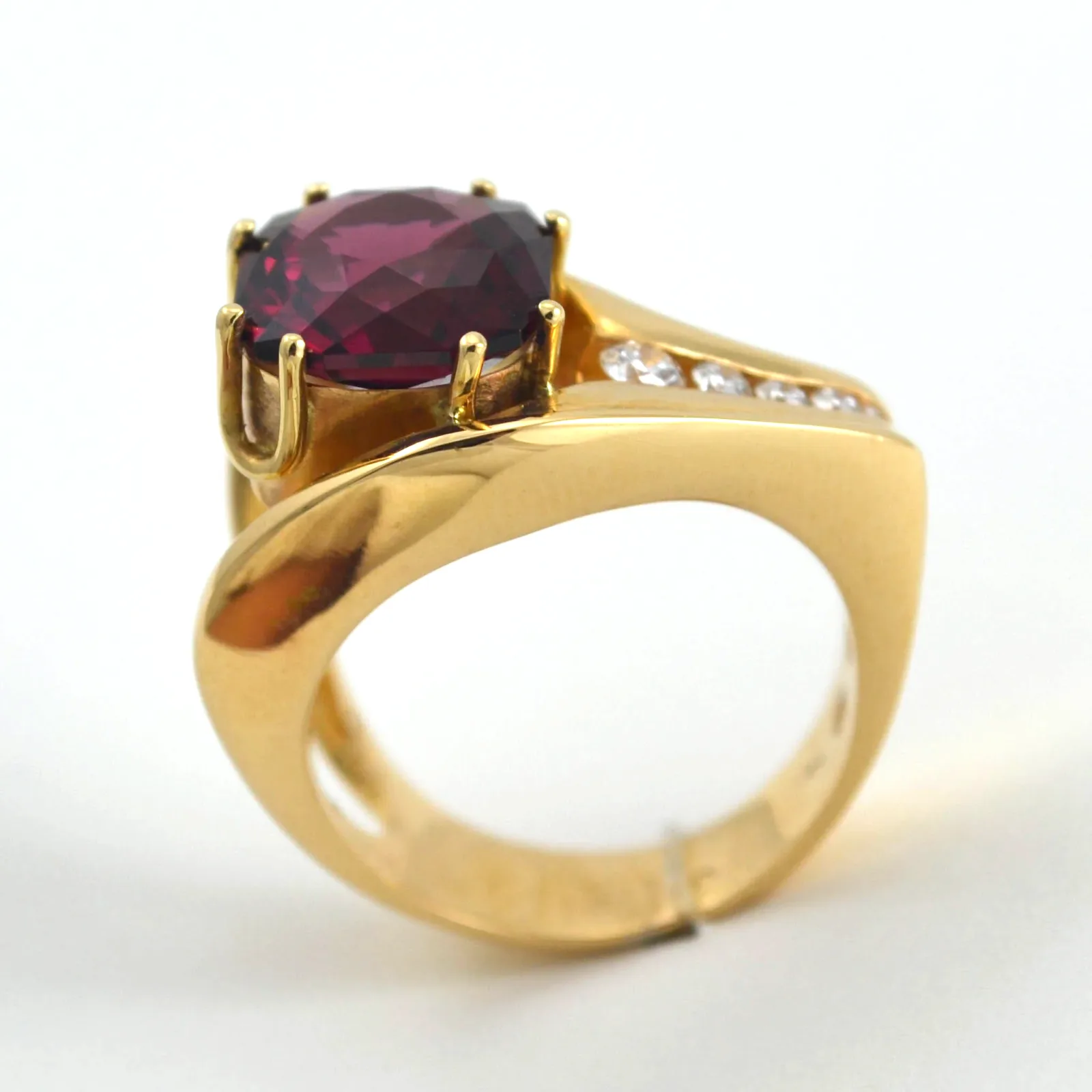 14K Umbalite Rhodolite Garnet Ring by Sharon Teaman — view 3
