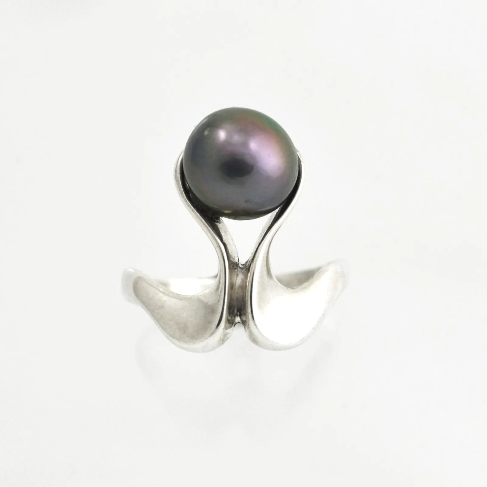 Freshwater Pearl Ring with 9.0 mm diameter Lavender Blush Freshwater Pearl by Sharon Teaman — view 1