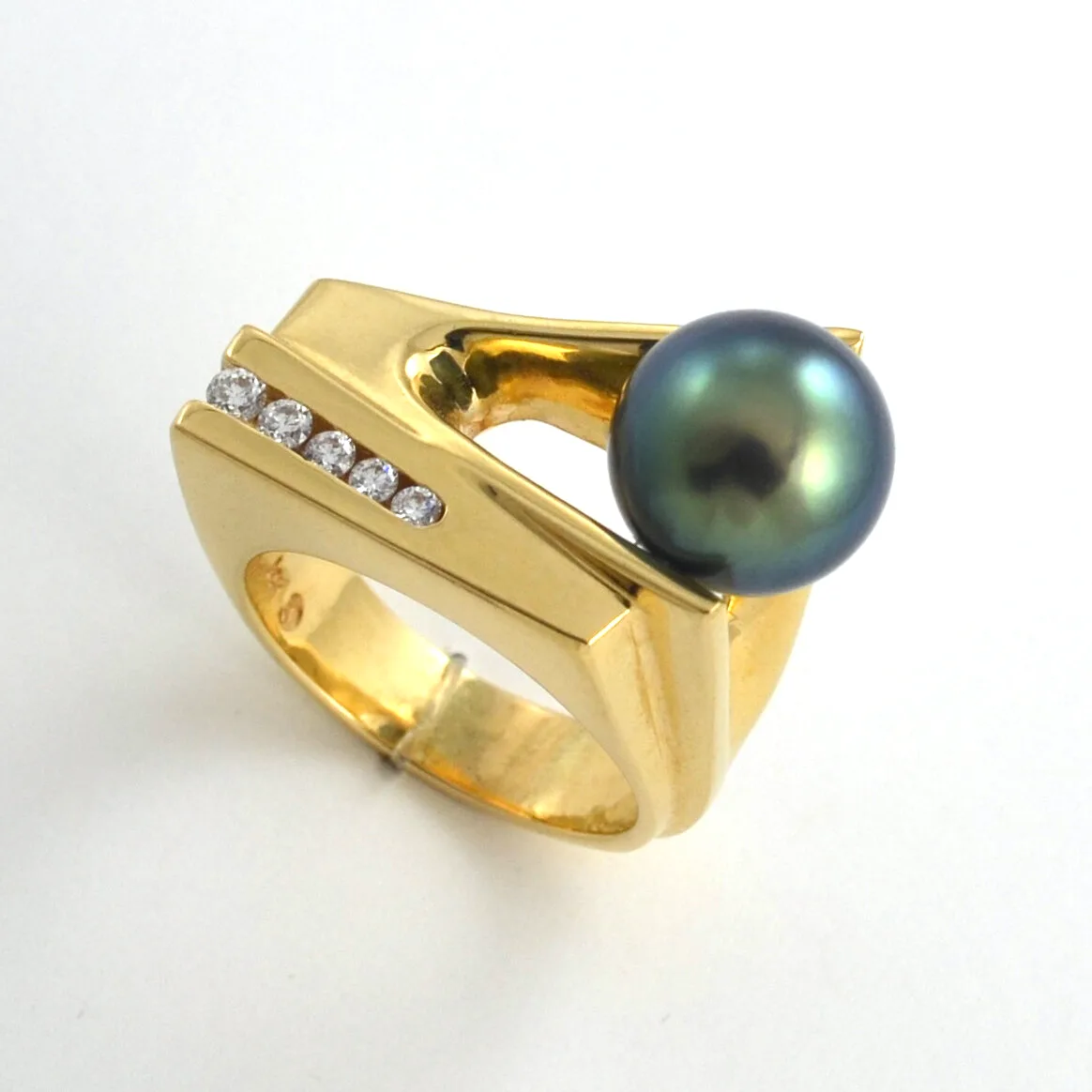 Leia Green Tahitian Pearl Ring by Sharon Teaman — view 1