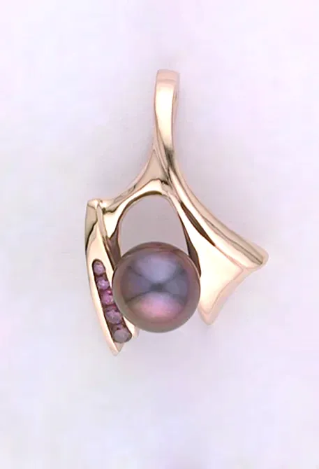 Madelyn Aubergine Pearl Necklace by Sharon Teaman
