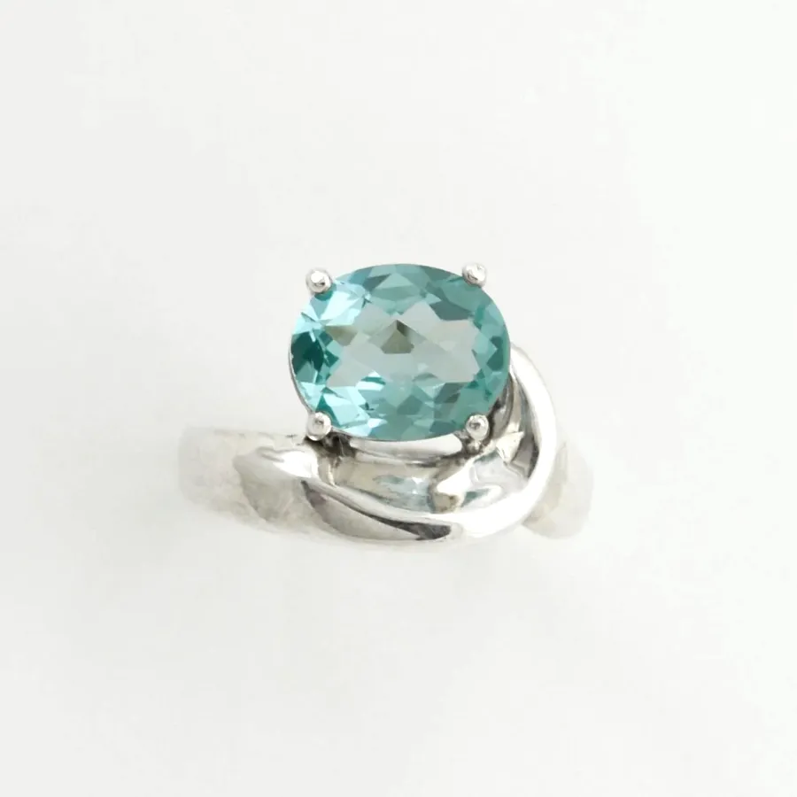 Oval Para Iba Spinel Ring by Sharon Teaman