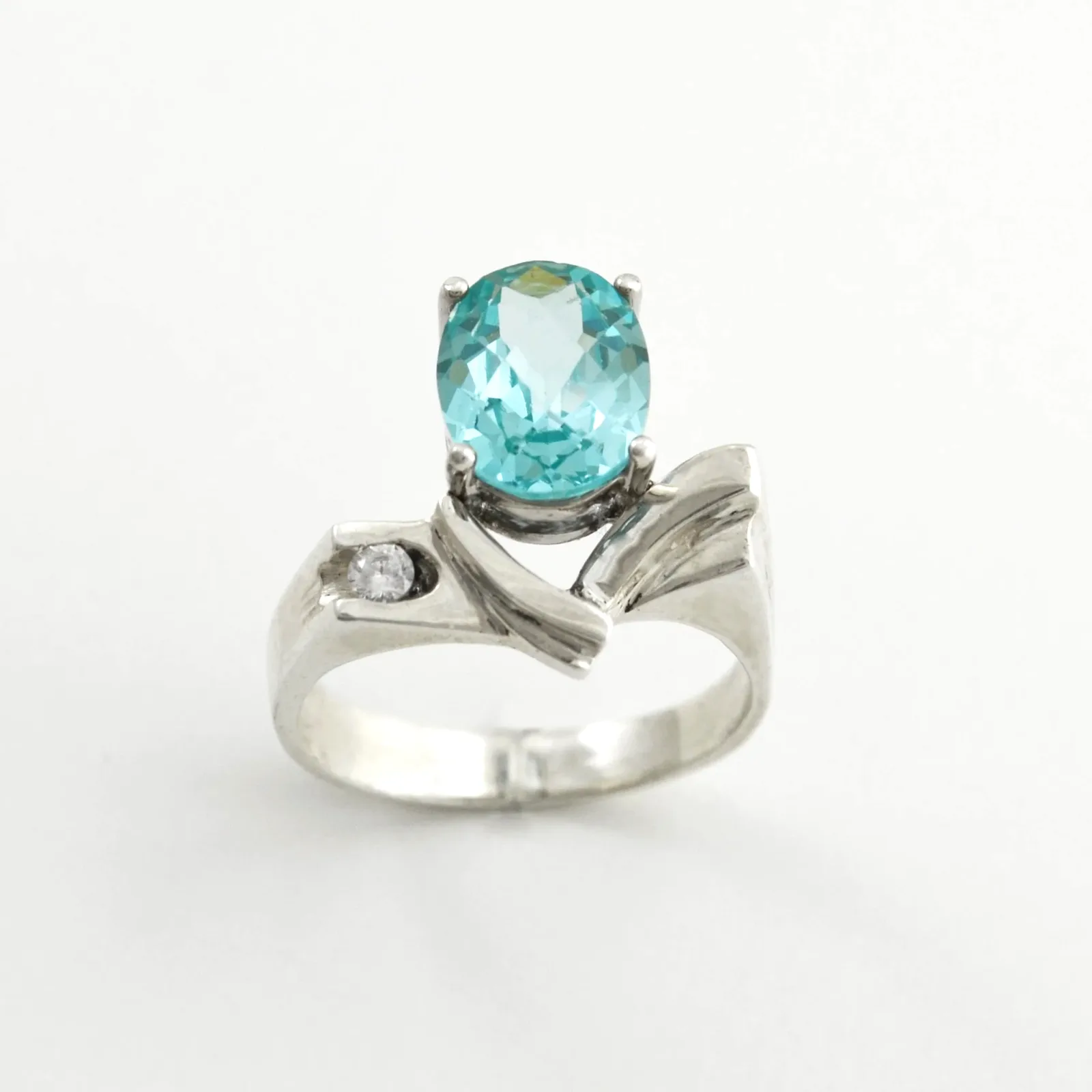 Para Iba Spinel Ring by Sharon Teaman — view 2