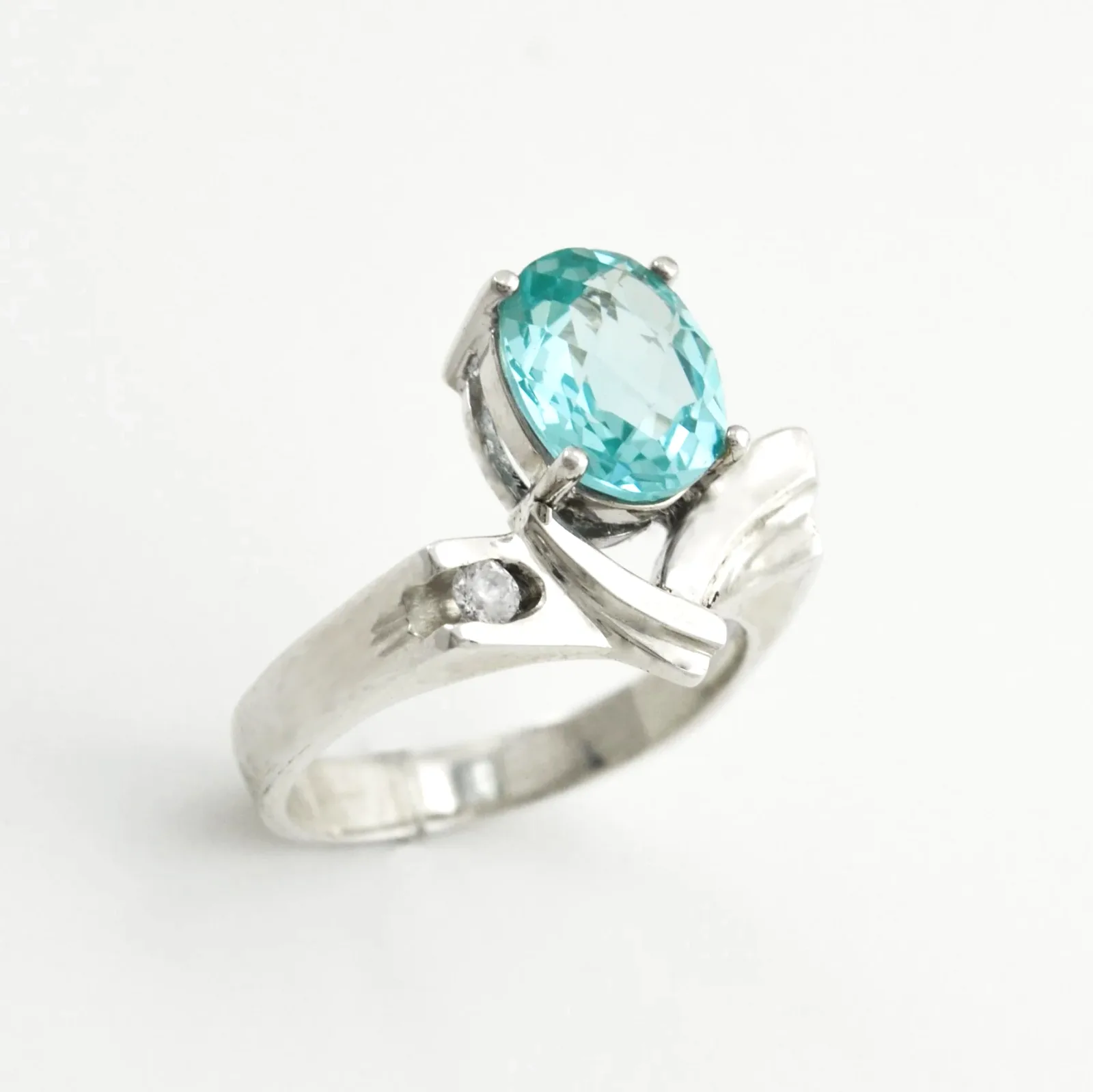 Para Iba Spinel Ring by Sharon Teaman — view 3