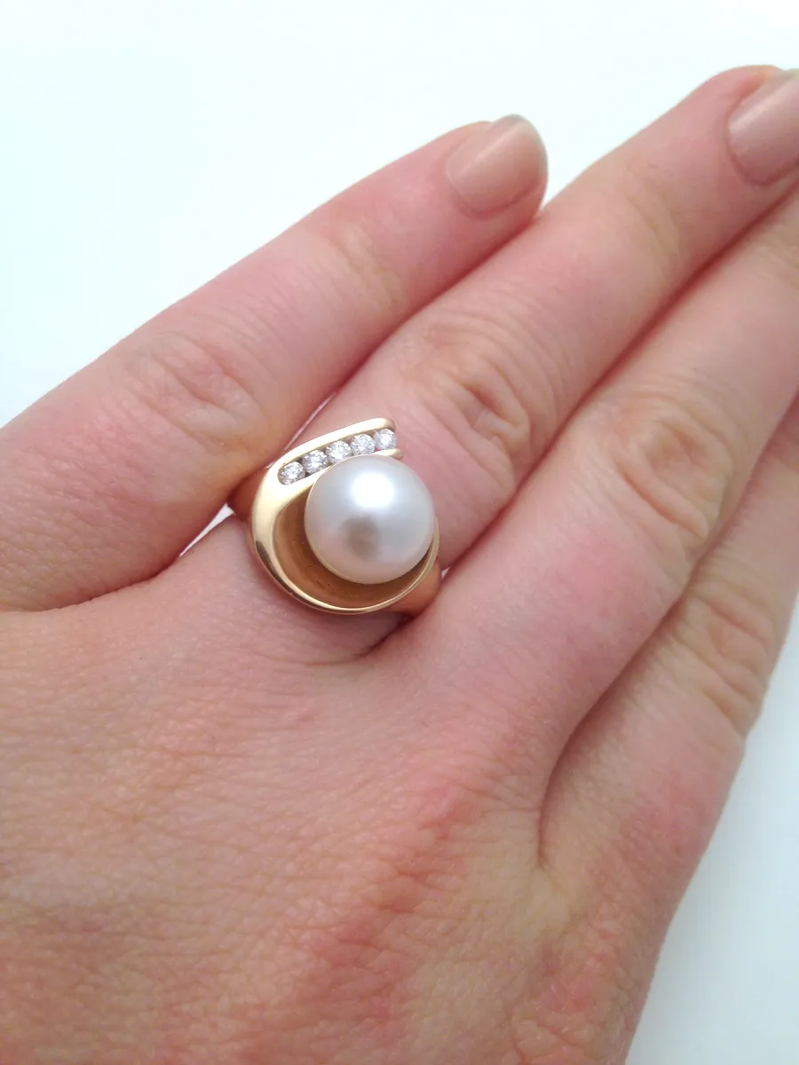 Portia White South Sea Pearl by Sharon Teaman