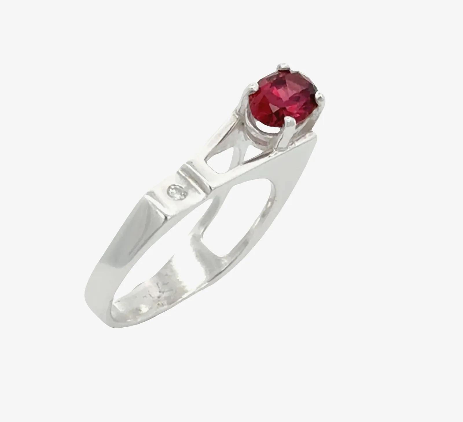 Rhodolite Garnet Horizontal Ring Ocal Faceted 1.05 carat with Moissanite Accent by Sharon Teaman — view 2