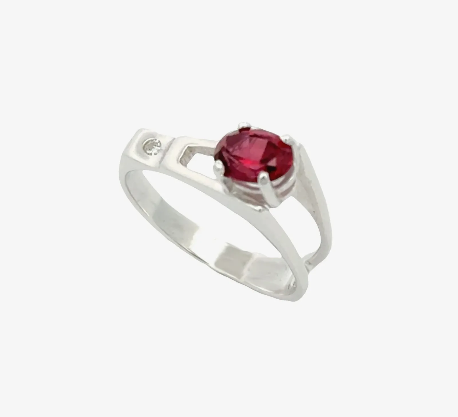 Rhodolite Garnet Horizontal Ring Ocal Faceted 1.05 carat with Moissanite Accent by Sharon Teaman — view 3
