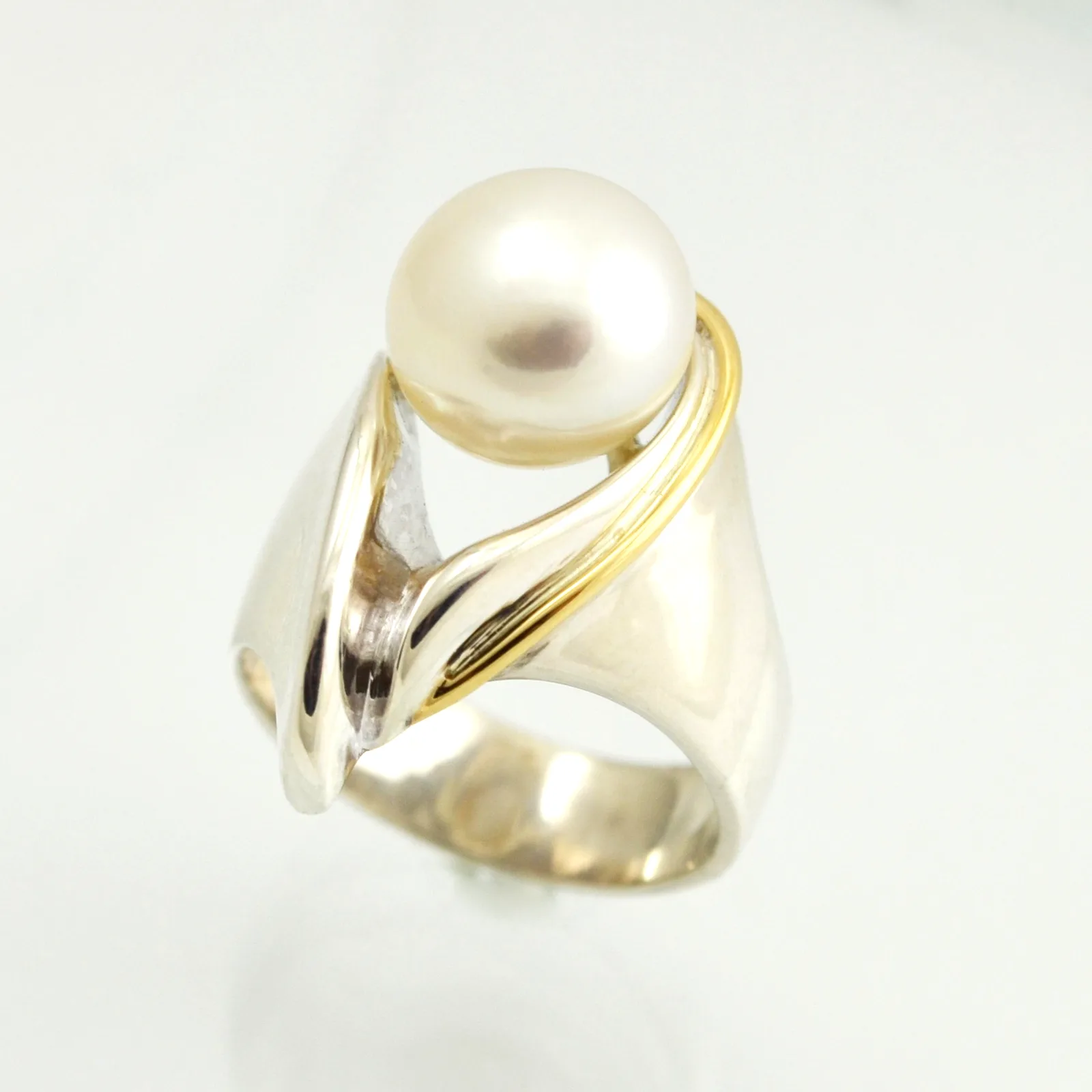 Two Tone Freshwater Pearl Ring by Sharon Teaman — view 2